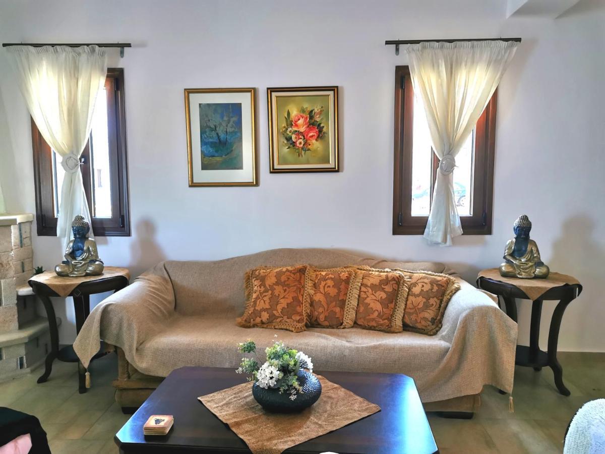 Mína Athevillas Antonis מראה חיצוני תמונה