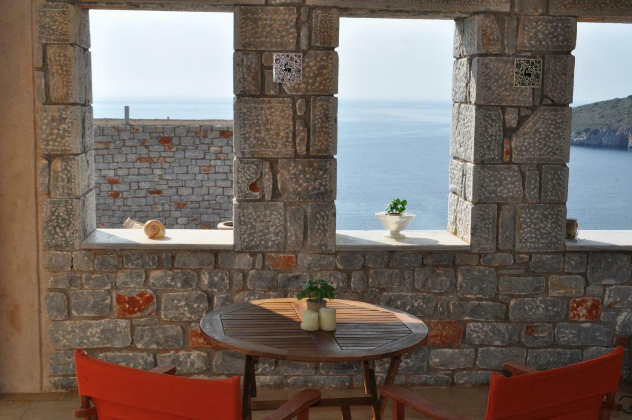 Mína Athevillas Antonis מראה חיצוני תמונה