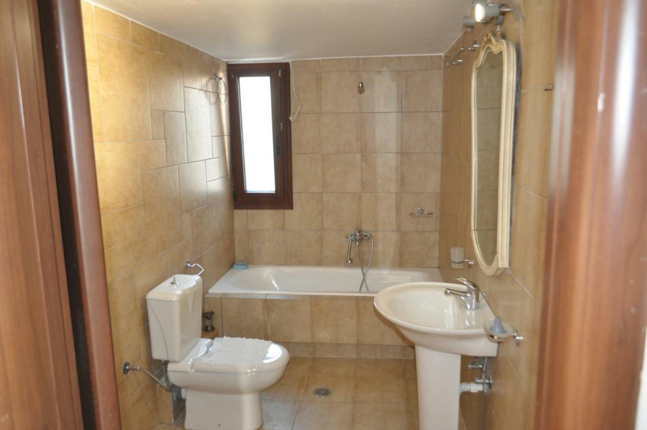 Mína Athevillas Antonis מראה חיצוני תמונה