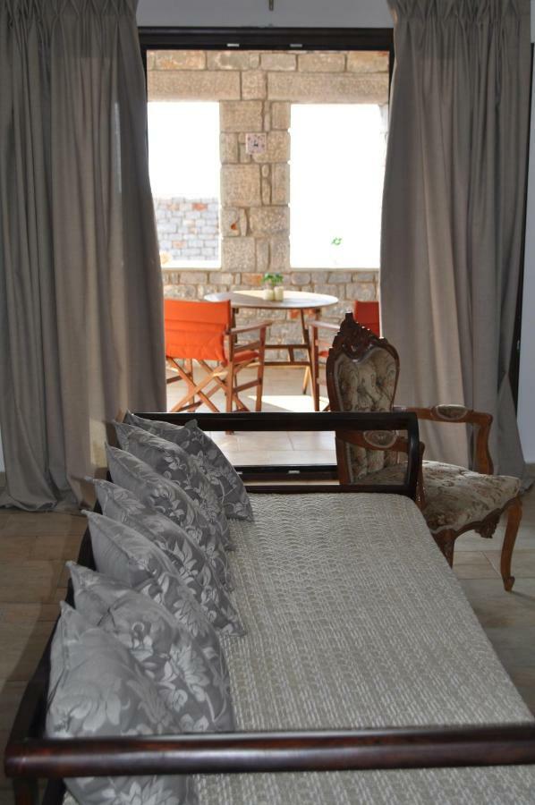 Mína Athevillas Antonis מראה חיצוני תמונה
